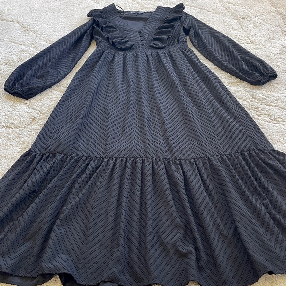Zara Black Textured Midi Dress Size Medium - Picture 4 of 13